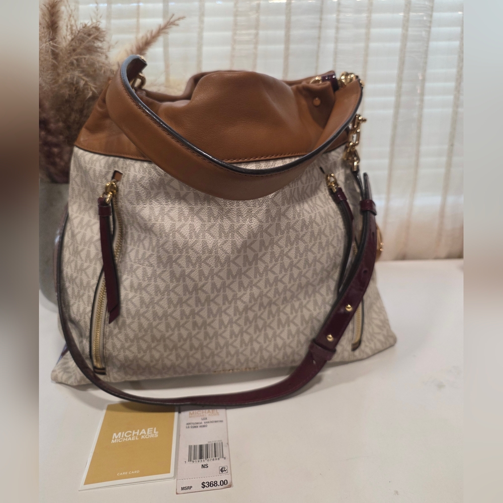 AUTHENTIC MICHAEL KORS LEX SIGNATURE LARGE CONVERTIBLE HOBO-$368-VANILLA